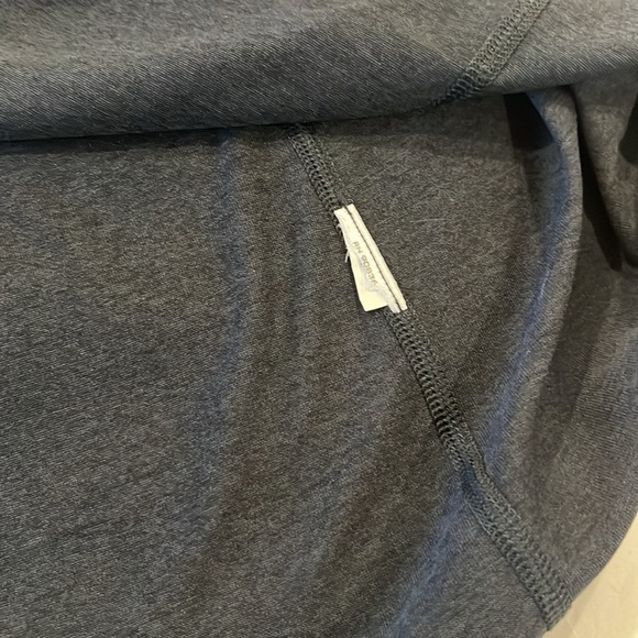 OGIO V-Neck Women's Active Endurance Top Size XL Charcoal Gray - Picture 6 of 8